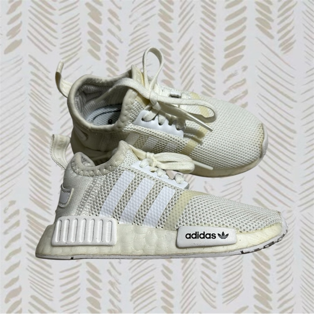 ❤︎2/$40❤︎ Adidas NMD R1 Kids